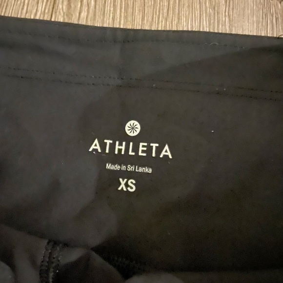 Athleta Cropped XS Black Leggings - Picture 5 of 5
